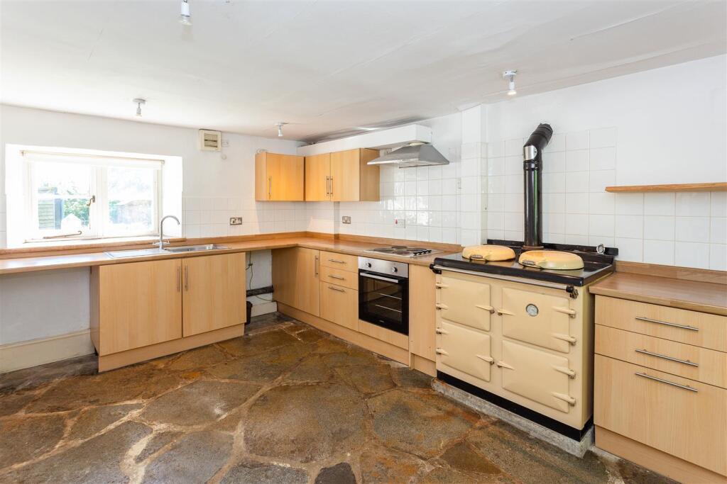 Kitchen Diner1.jpg