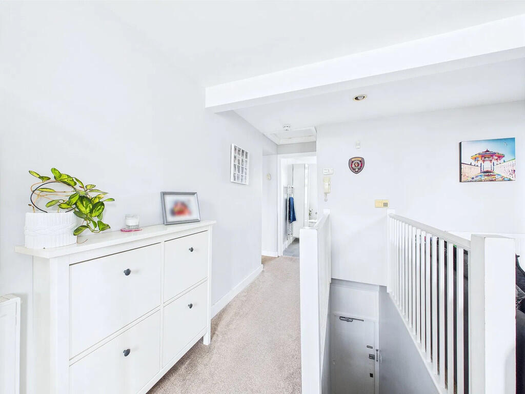 CAM03987G0-PR0073...