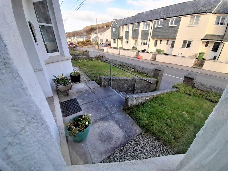 Front Garden and Entrance