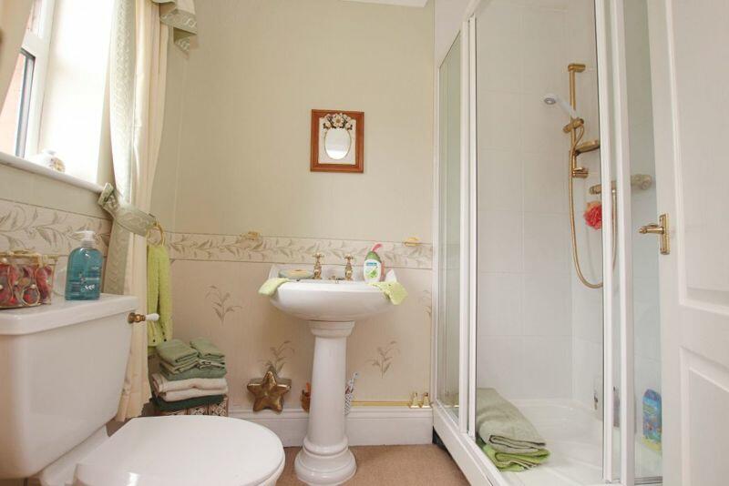 Bedroom three En-suite