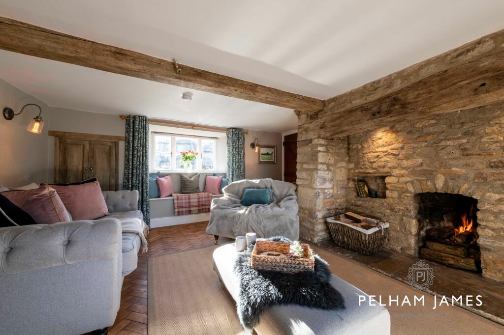 Sitting Room, Floral Cottage, Glapthorn
