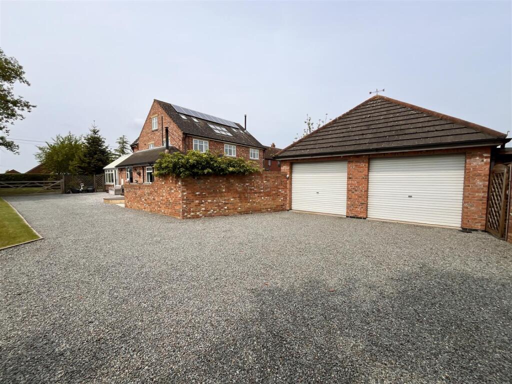 Garages and Driveway