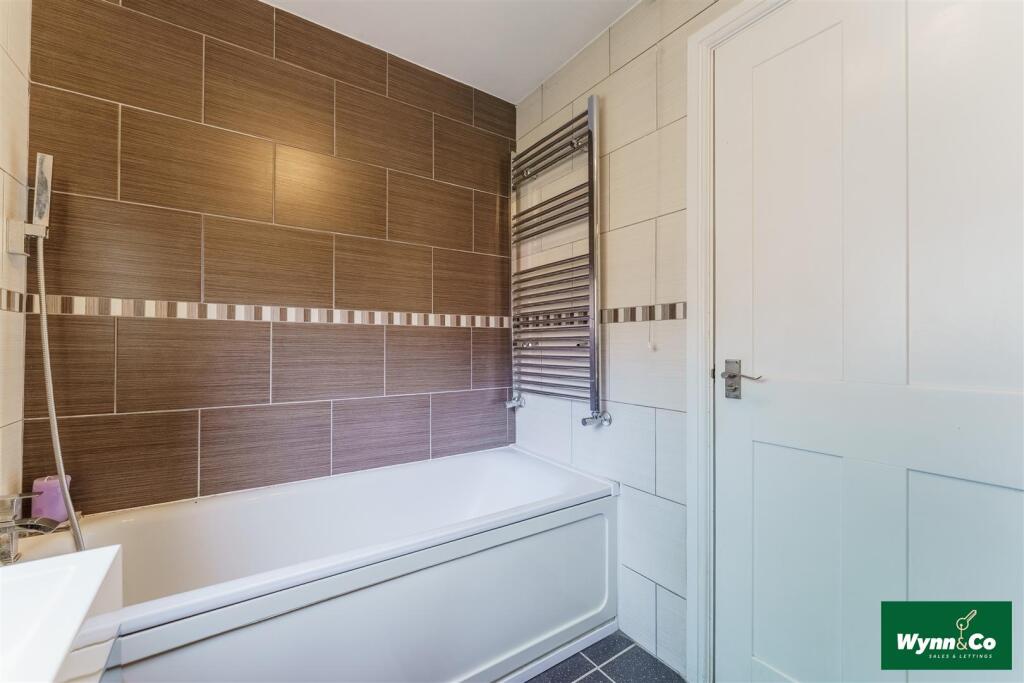 31 Devon Grove-1023L.jpg