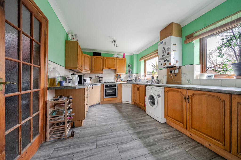 1395674-6-695faf6...