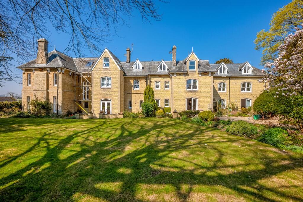 8 Wychwood House-11.jpg