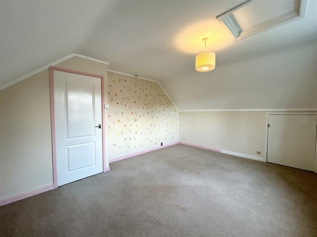 Bedroom 2.jpeg