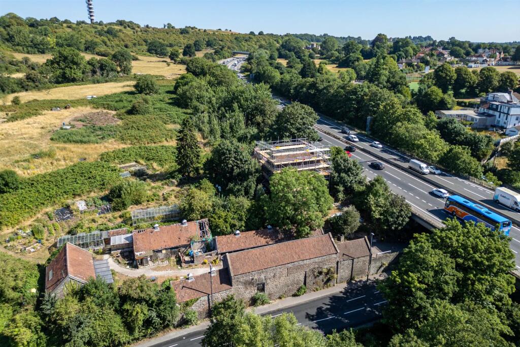 Barn 3 &#64; Bridge Farm, Bell Hill Stapleton, Bristol