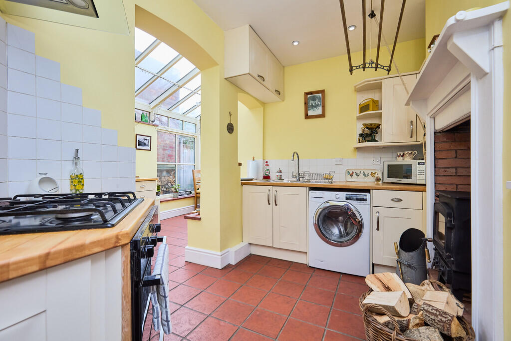 Edward Knight 202...