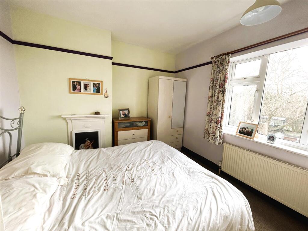 bed 1.JPG