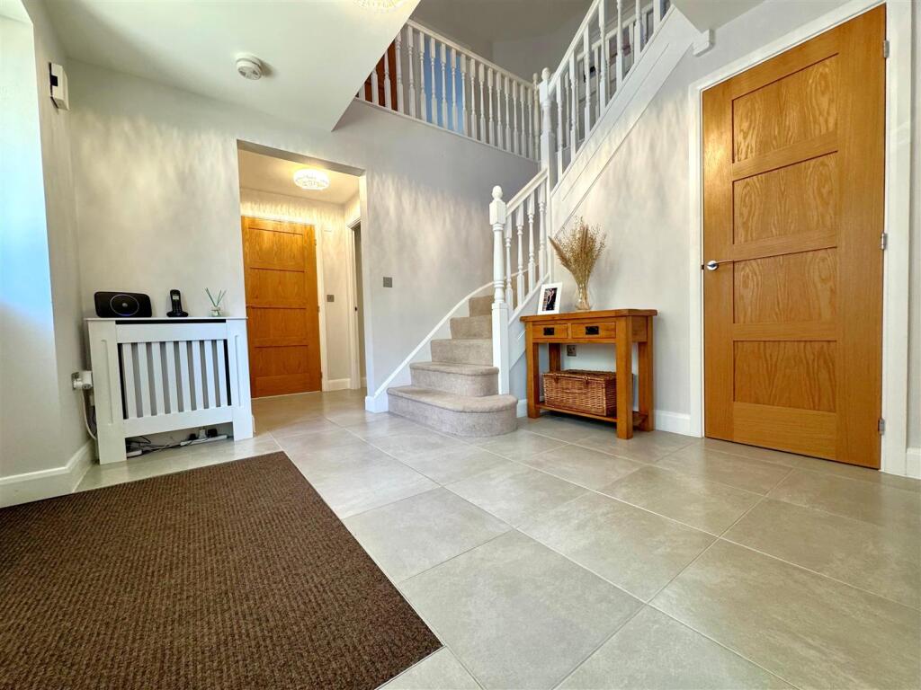 entrance hall.jpg