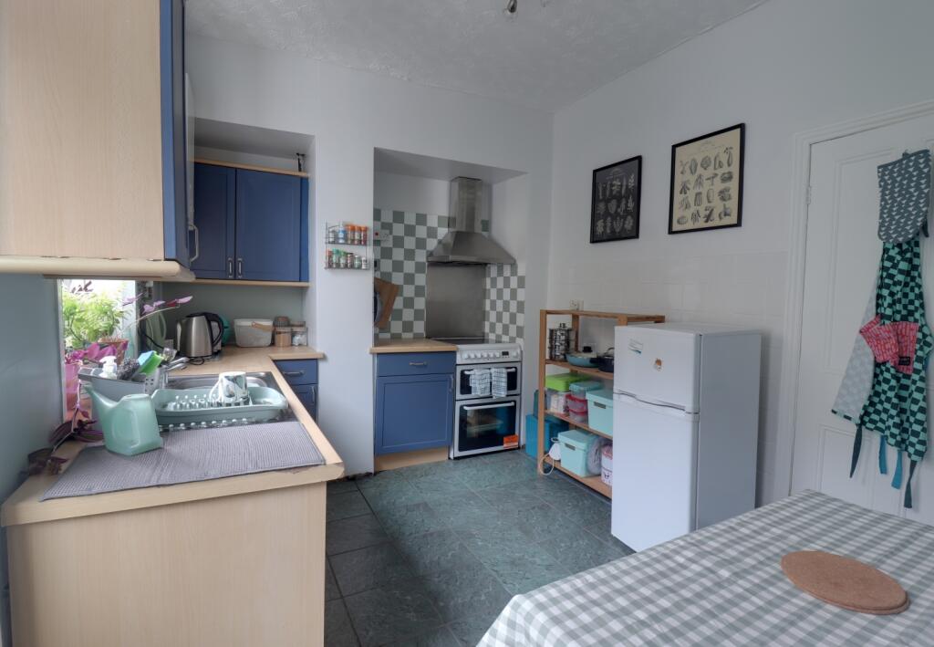 Kitchen 2