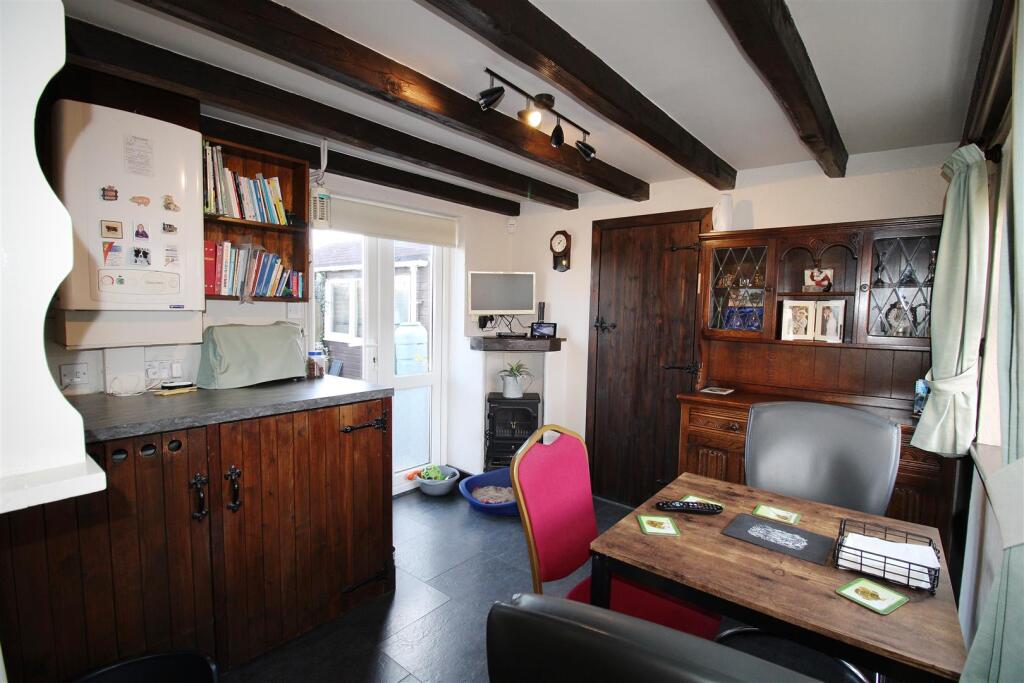 Breakfast Room