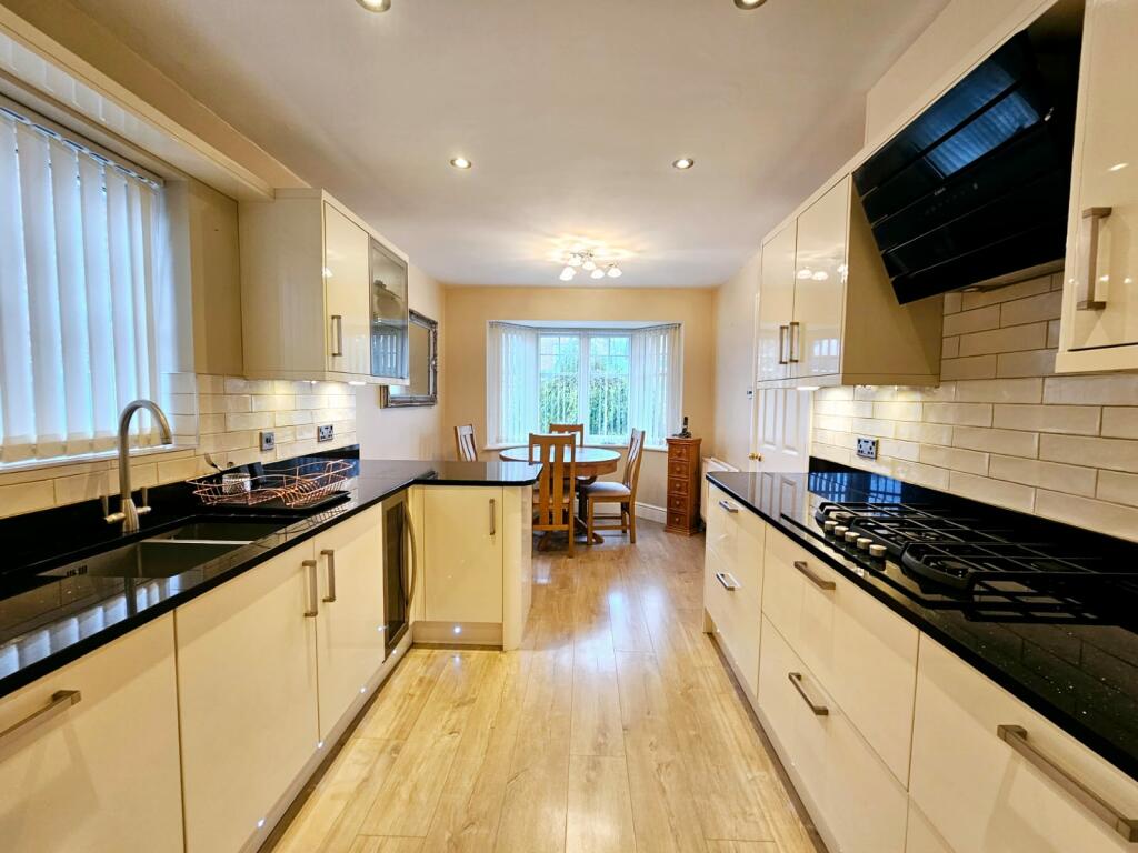 2844cc2f-40e5-4332-b52c-b940c786e968