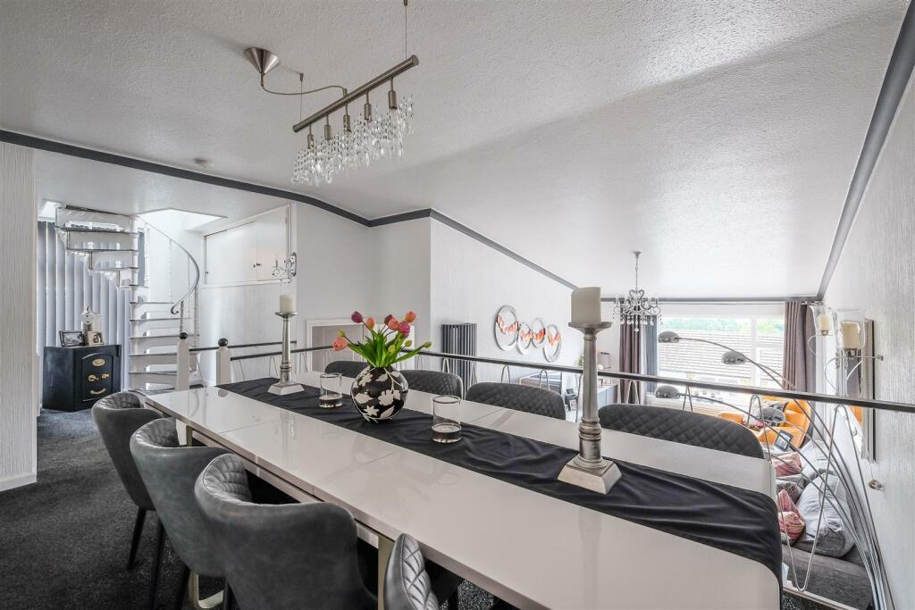 Dining Mezzanine