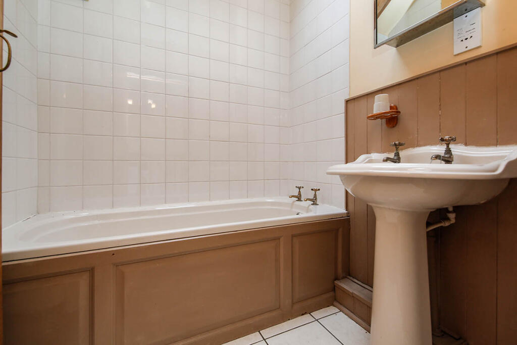 Pic 7 T202502031218.jpg