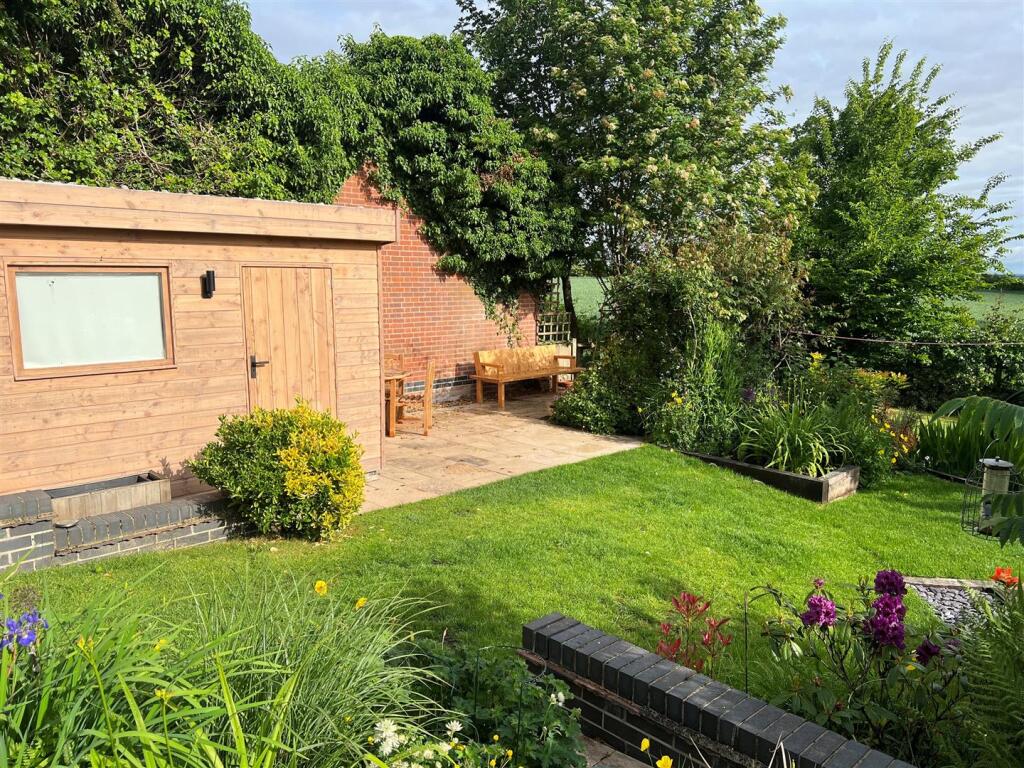 Garden 29.jpg