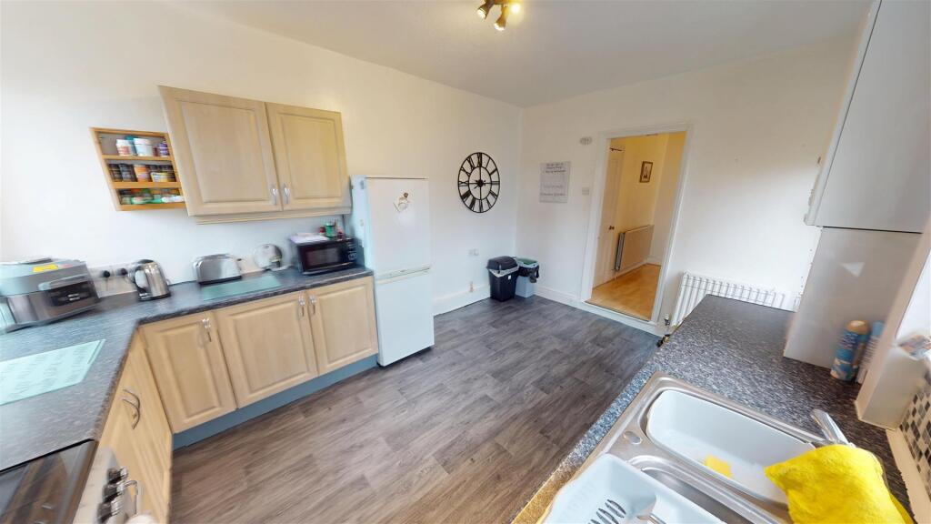 Larch Street Kitchen