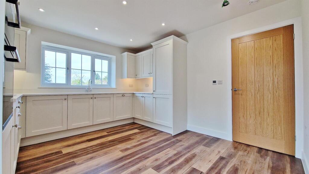 Kitchen/Breakfast Room