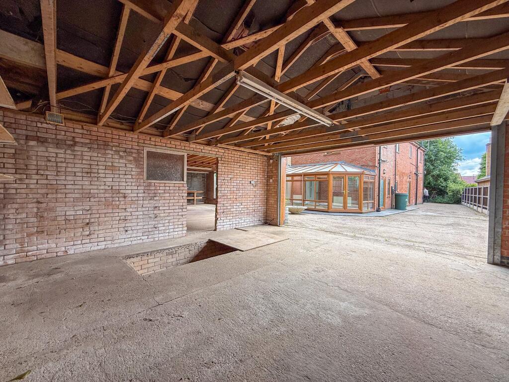 Garage 4