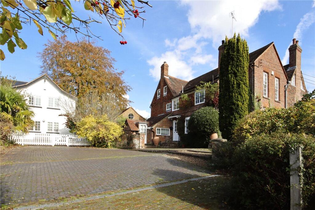 Gate House &amp; Cottage