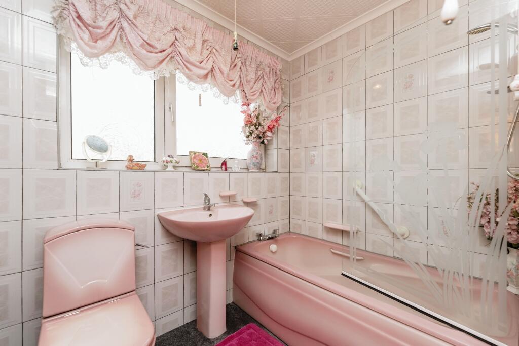 Bathroom/W.C.