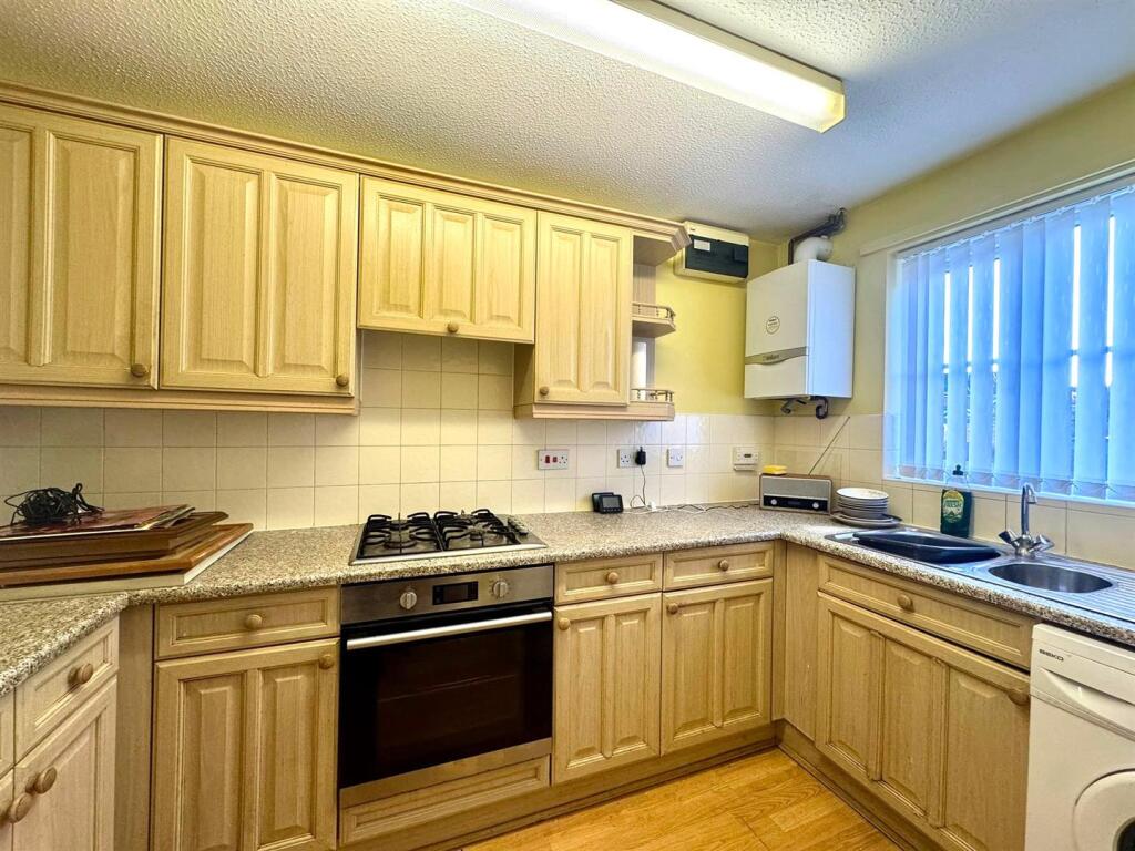 WhatsApp Image 2025-12-11 at 15.21.13 (4).jpeg