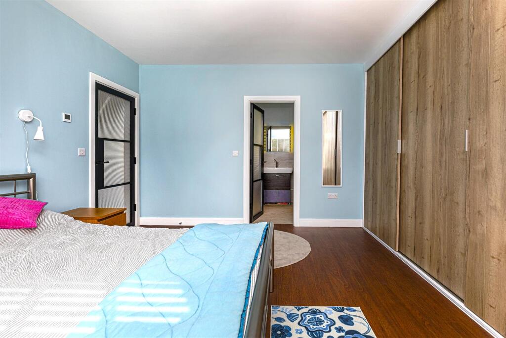 Bramleys Estate Agents - Cumberland Avenue - Fixby