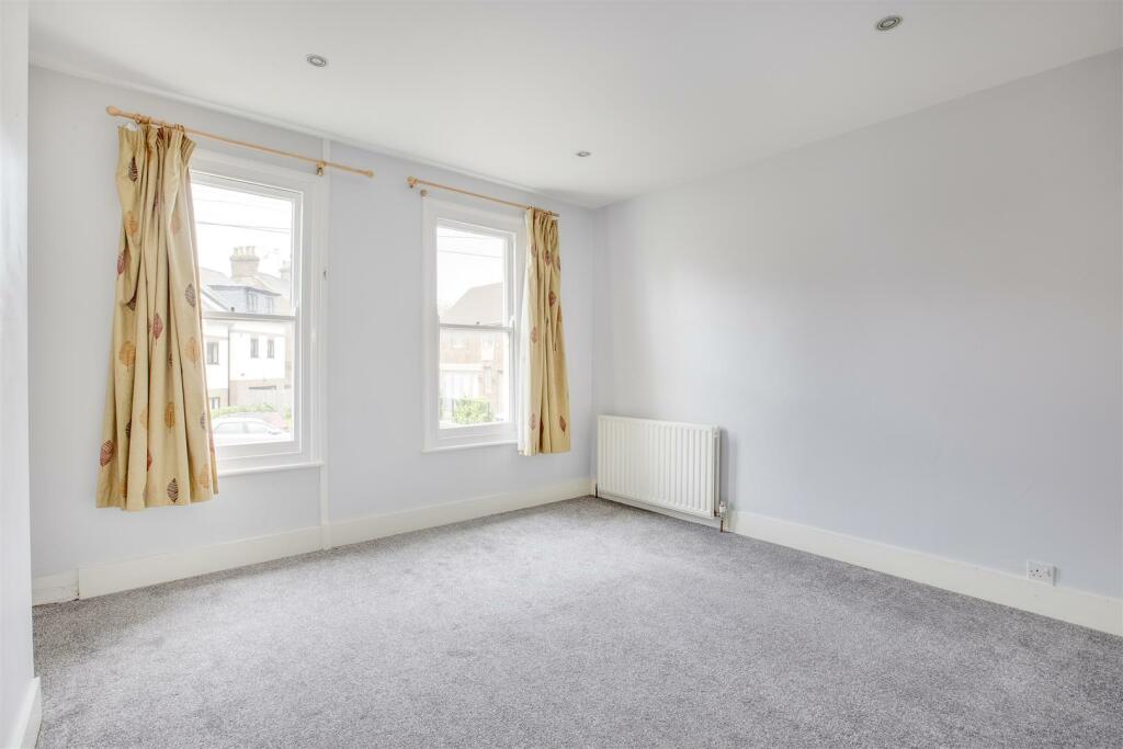 87 Totteridge Avenue, HP13 6XG-1.jpg