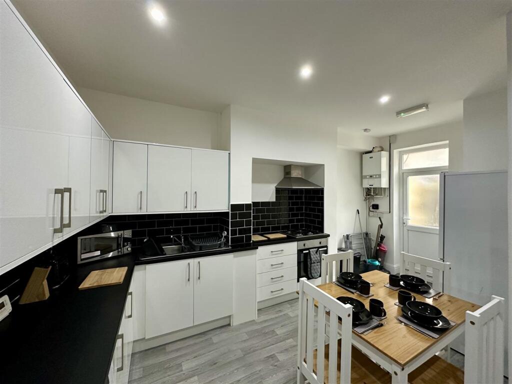 Communal Kitchen Living Area