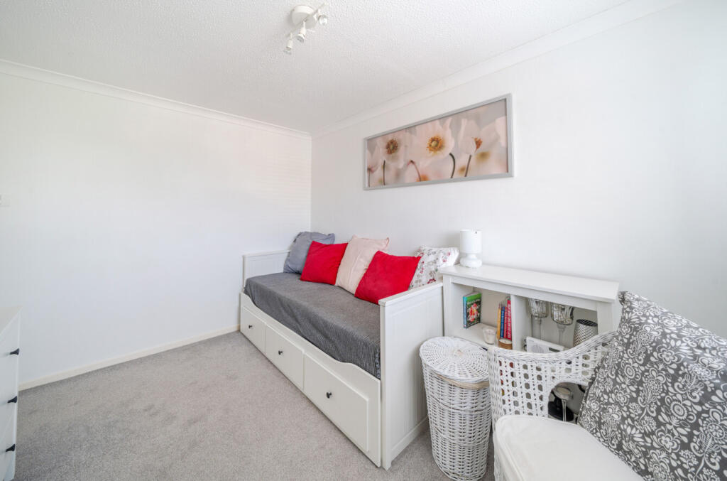 1356369-9-68cd3ae...