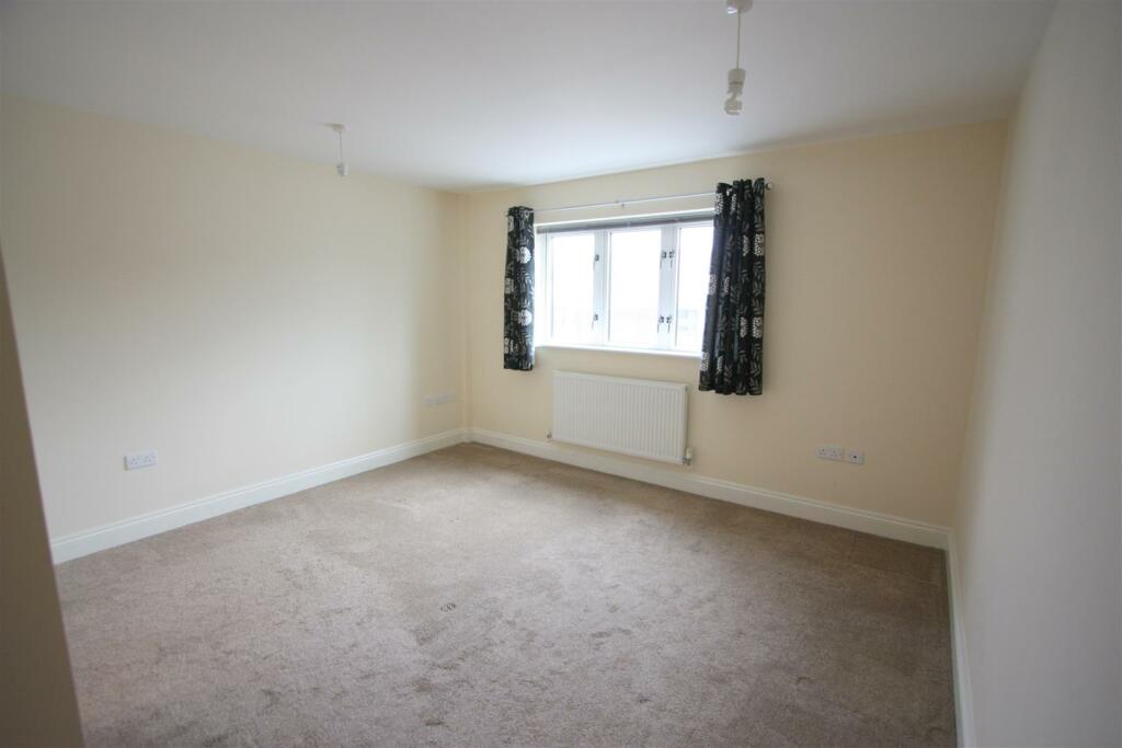 19 Bredon Court Bedroom 1