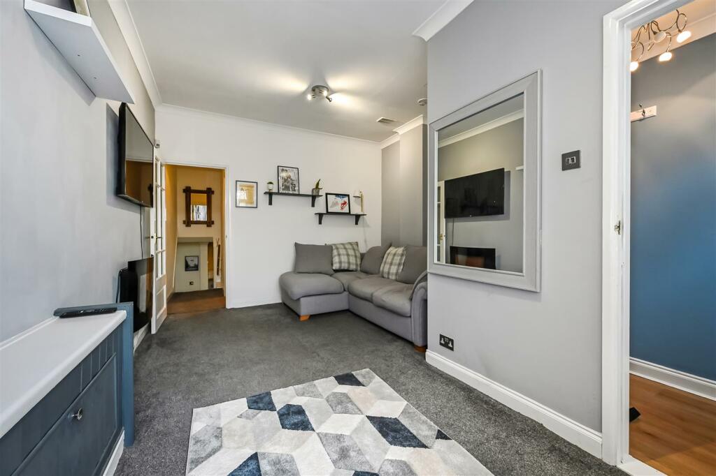 Bedroom ( Living Room )