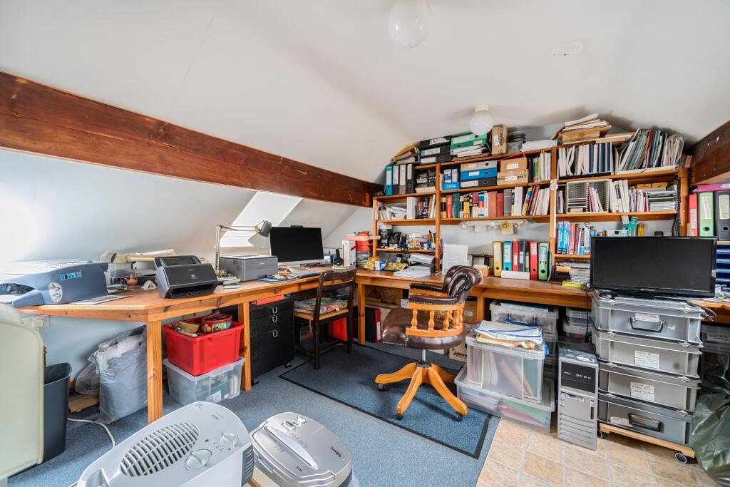 1320840-3-68766b07d31c9