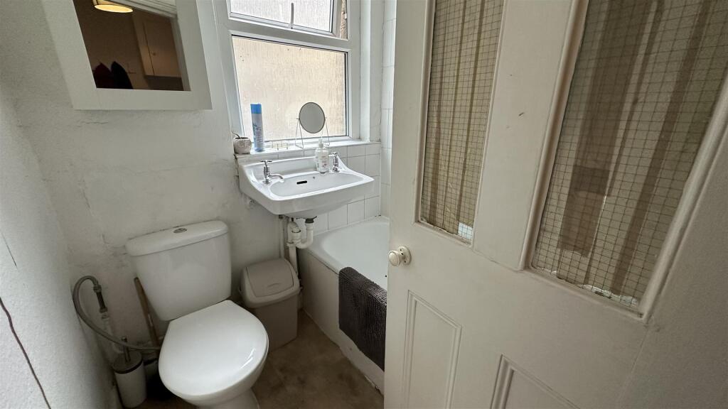 Bathroom 1, Battersea Park Road, Eden Harper SW11