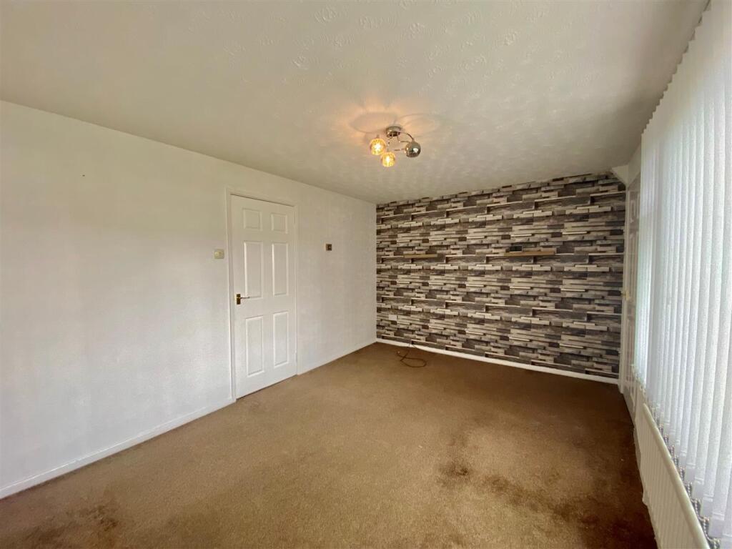 Lounge 4.jpg