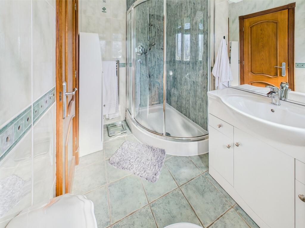 Principal Suite - Bathroom