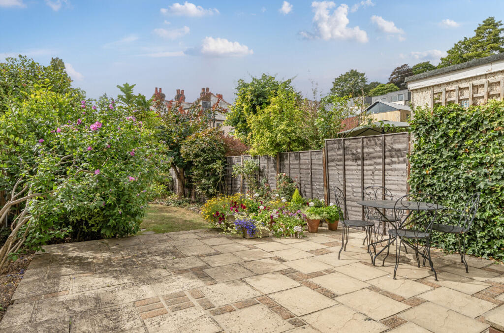 1332585-9-68adc67...