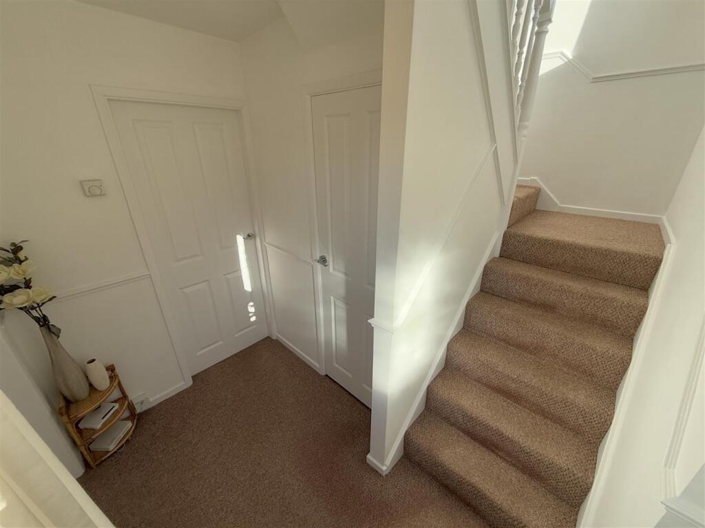 Entrance Hall.JPG