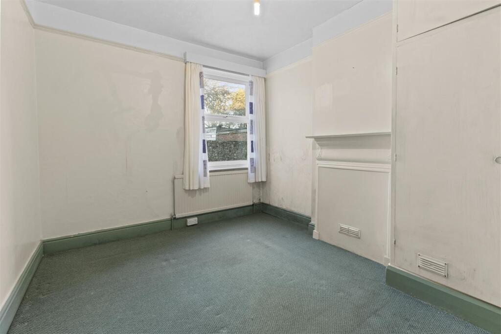 GFF bedroom.jpg
