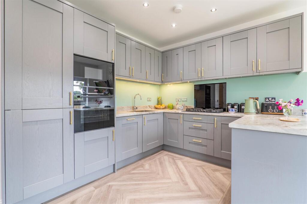 Kitchen/Breakfast Room