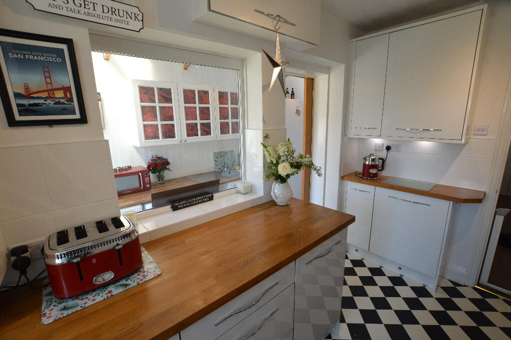 Fitted Kitchen