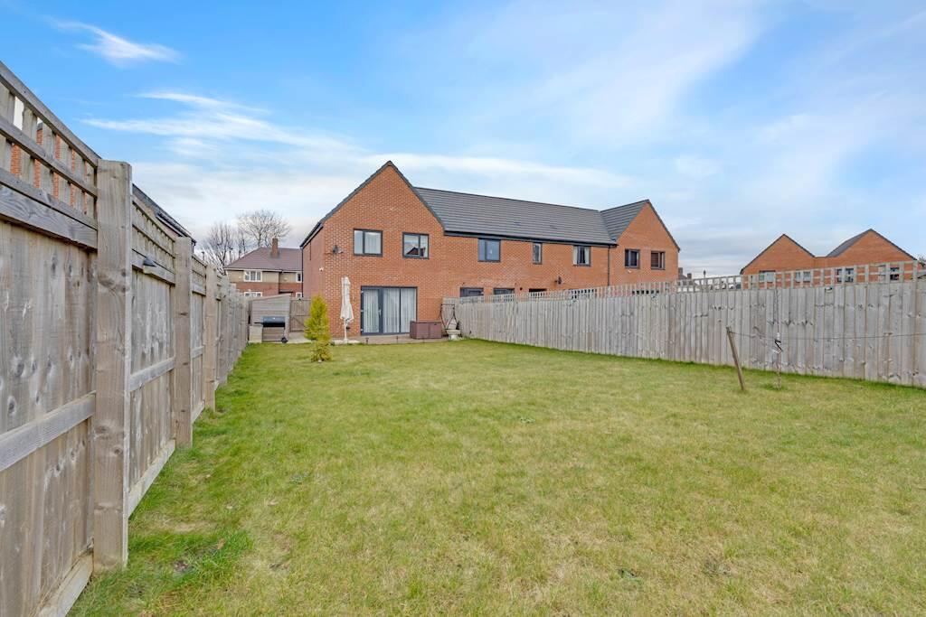 Exterior Rear Back Garden