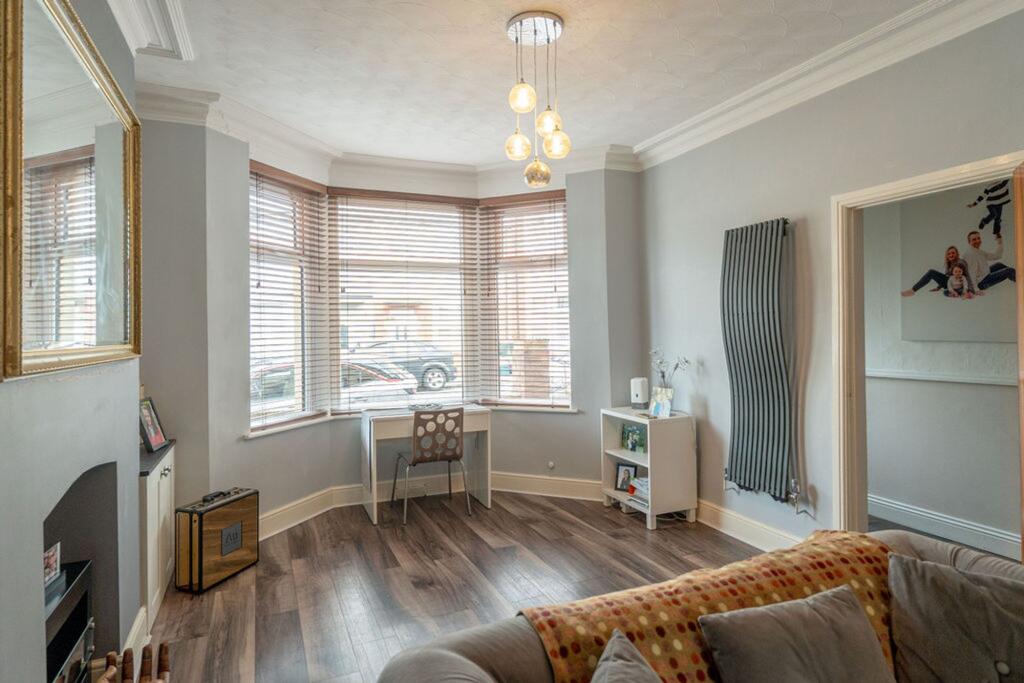 Living Room/Dining Room