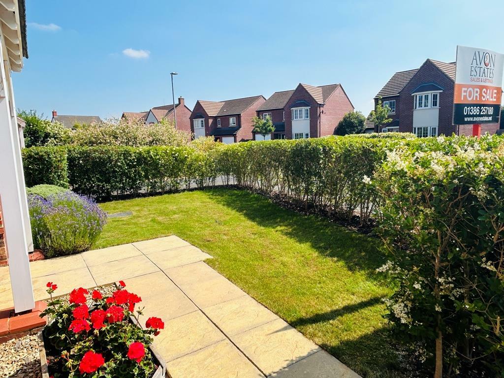 Front Garden.JPEG