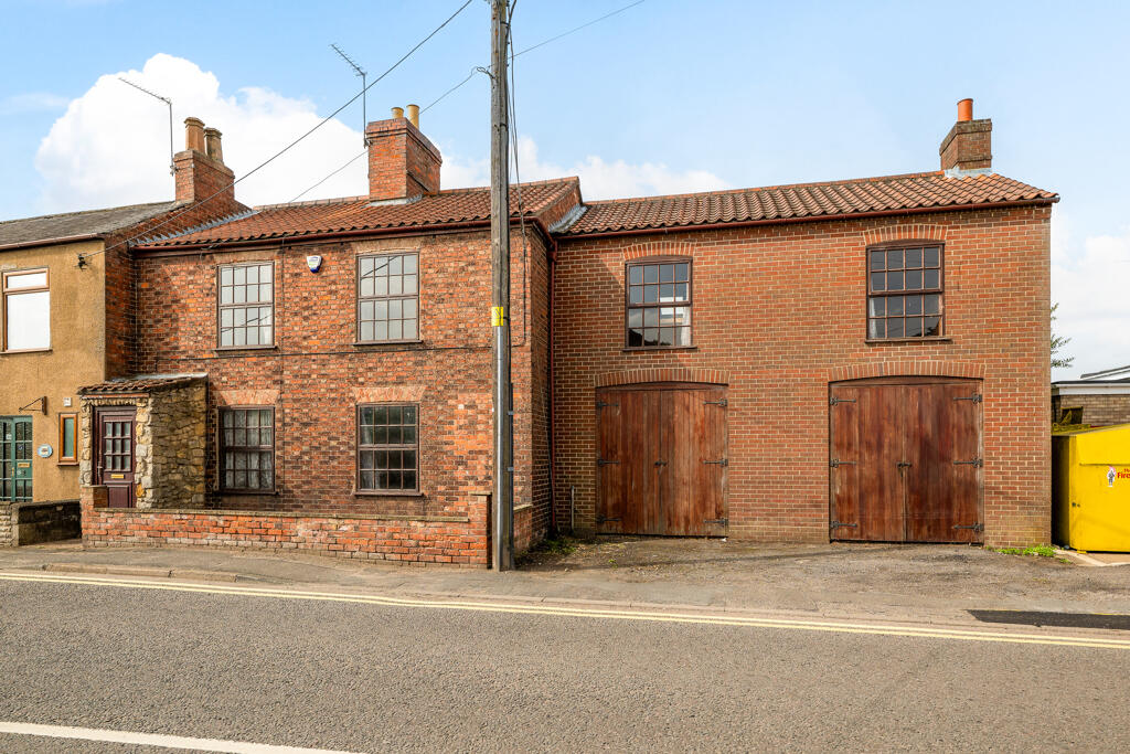 High Street, Saxilby, Lincoln, Lincolnshire, LN1 2LN