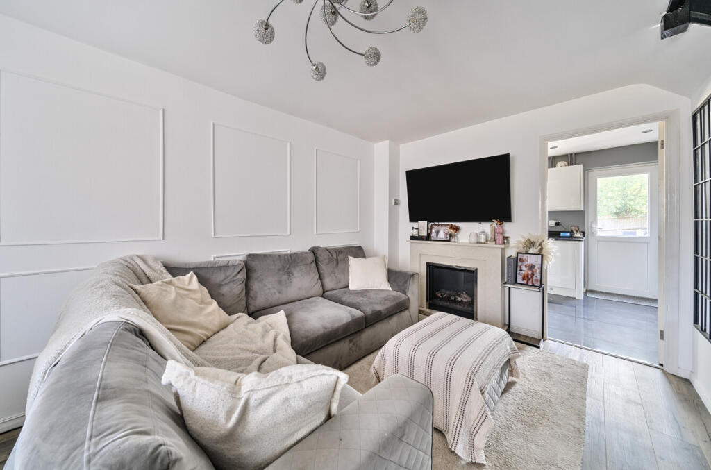 1309665-5-685128b...