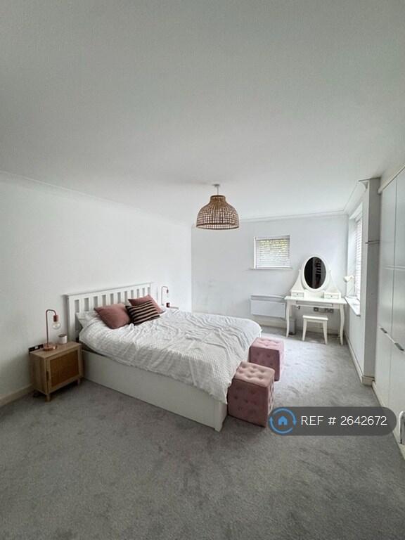 Master Bedroom, Built In Double Wardrobe