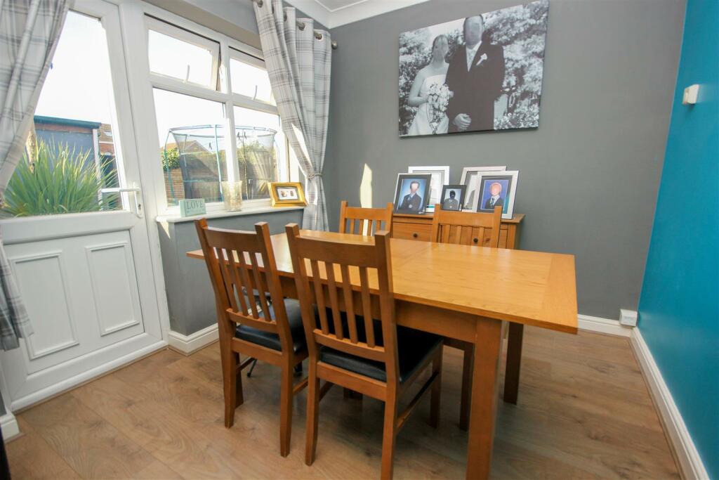 Dining Room.jpg