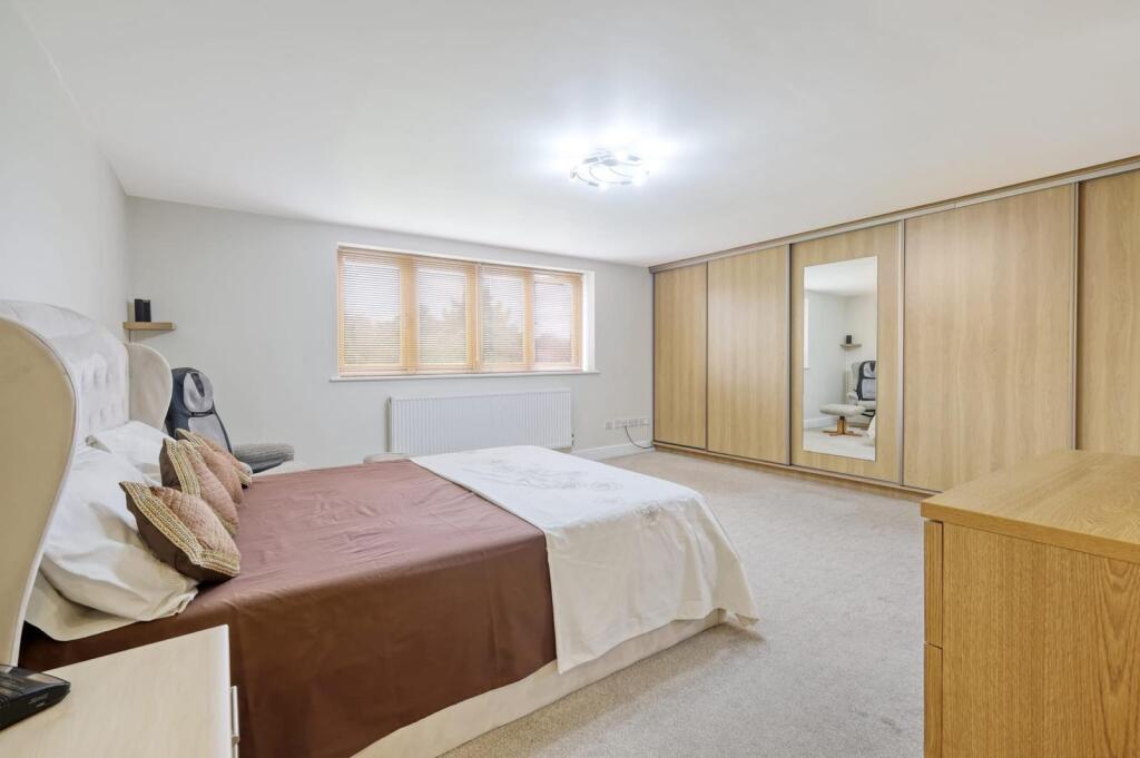 WhatsApp Image 2025-01-29 at 10.47.38-14.jpeg