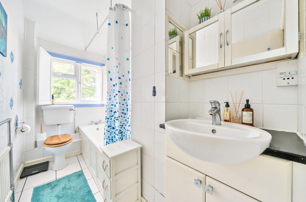 1302544-17-684b1f...